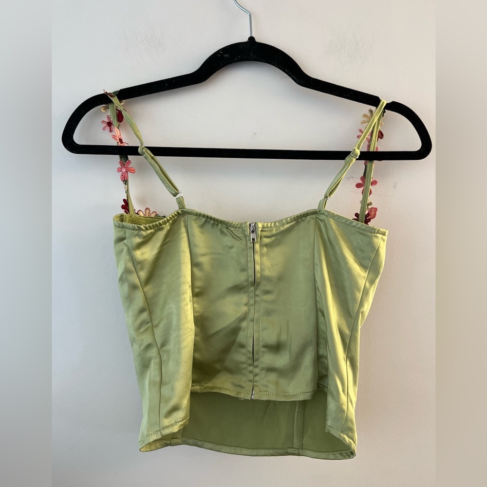 Princess Polly ENCHANTE TO MEET YOU TOP GREEN - Picture 11 of 11